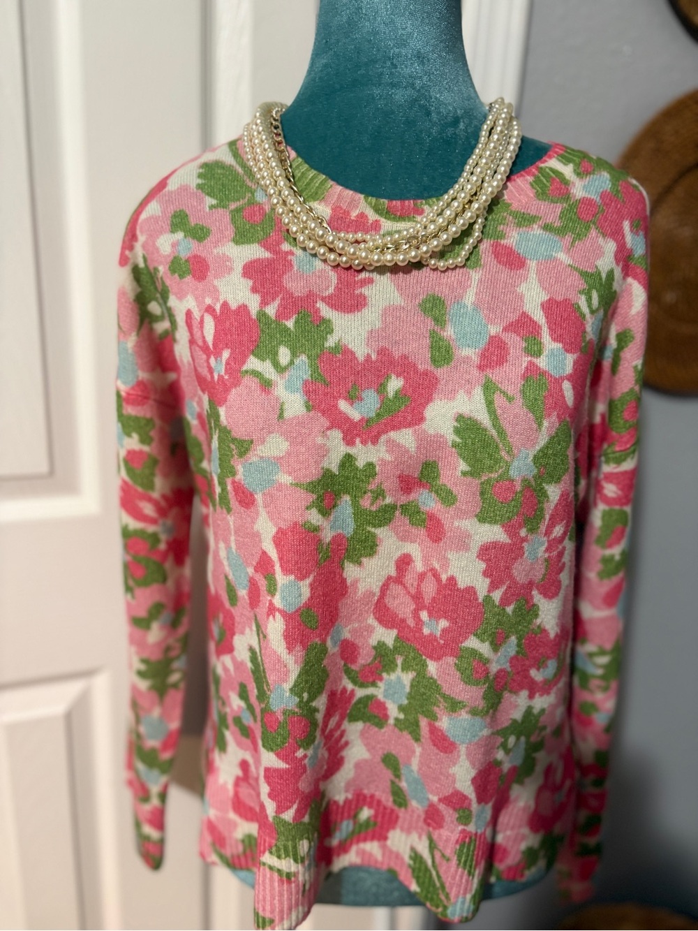 C by Bloomingdales cashmere floral sweater small